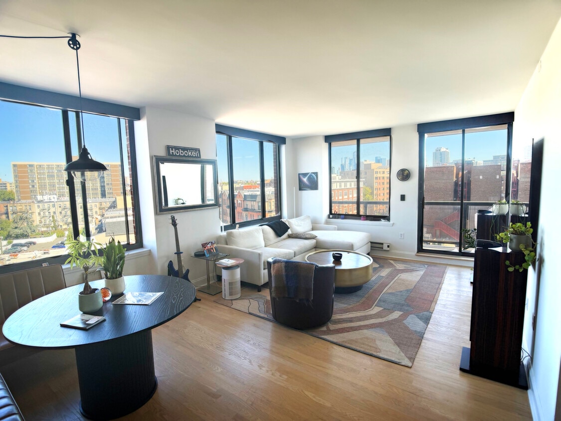 Photo - 415 Newark St (Hoboken, NJ)