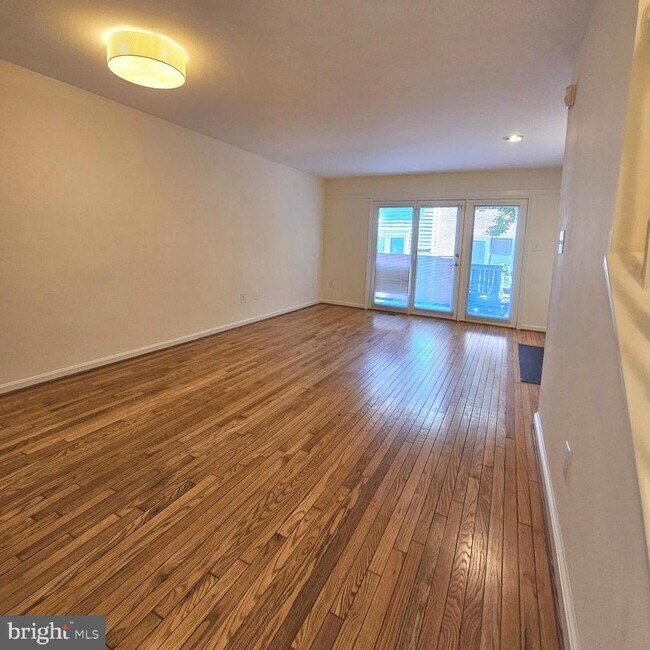 Foto del edificio - 1119 N Stuart St