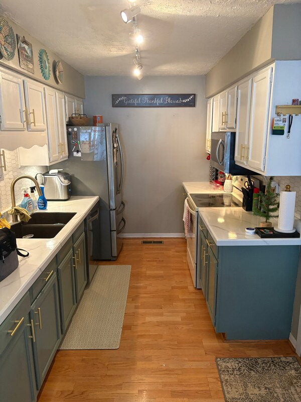 Photo - 1732 Woodpointe Dr House