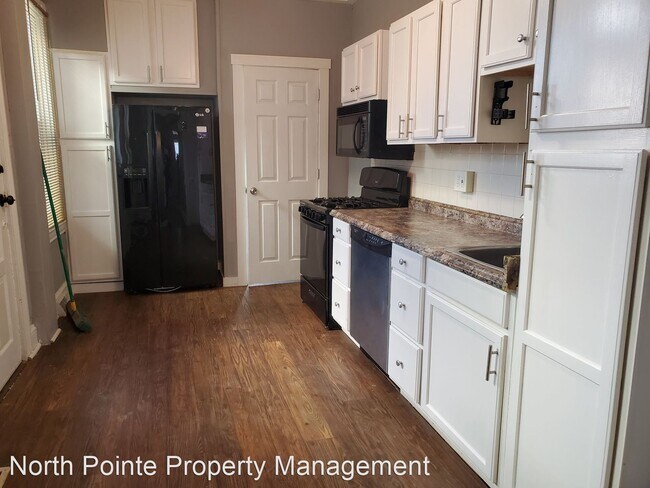 Foto del edificio - 5 br, 1.5 bath House - 137 Coral St.