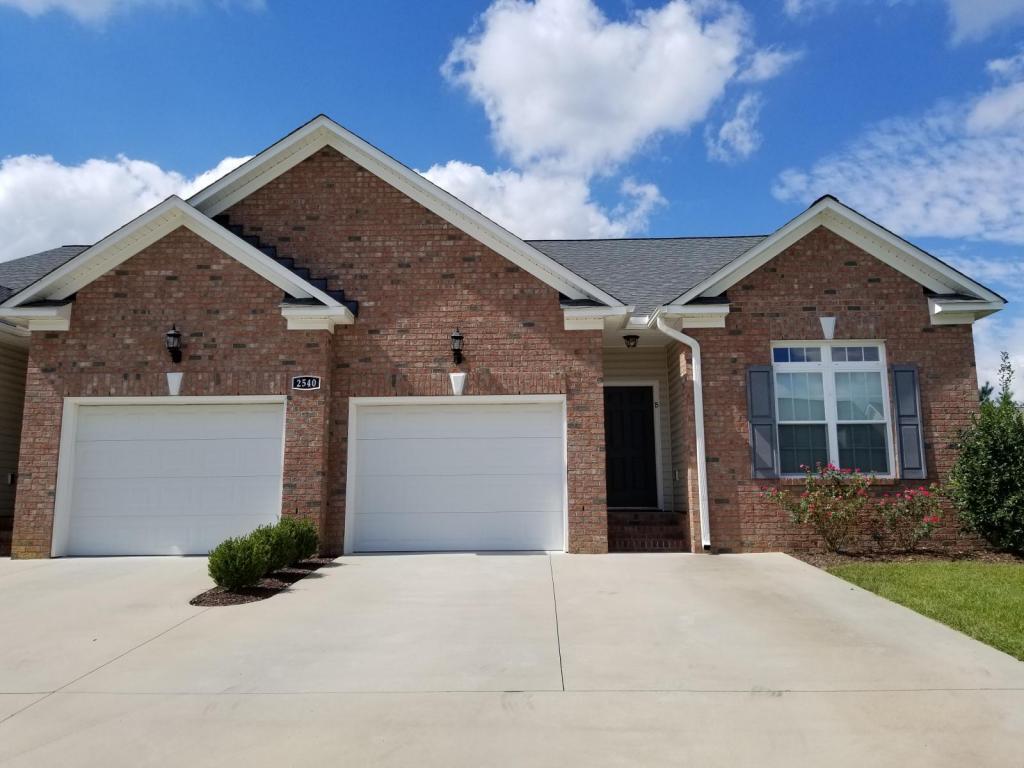 2540 Brookville Dr, Greenville, NC 27834 Townhome Rentals in