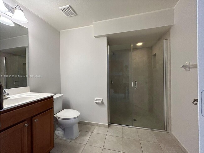 Foto del edificio - 8890 NW 102nd Pl