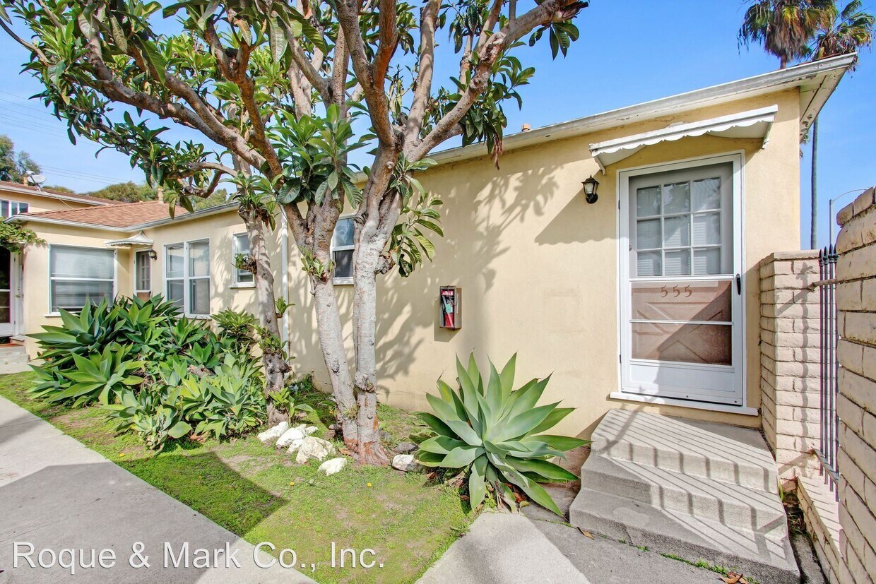 Foto principal - 557 3/4-557 Washington Blvd