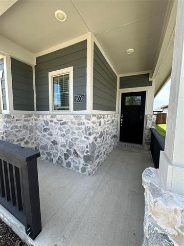 Foto del edificio - 2003 Pine Stone Ln