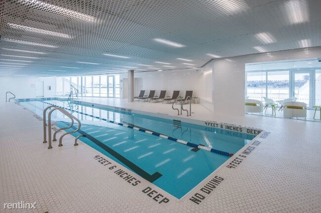 Foto del edificio - 211 W 57th St