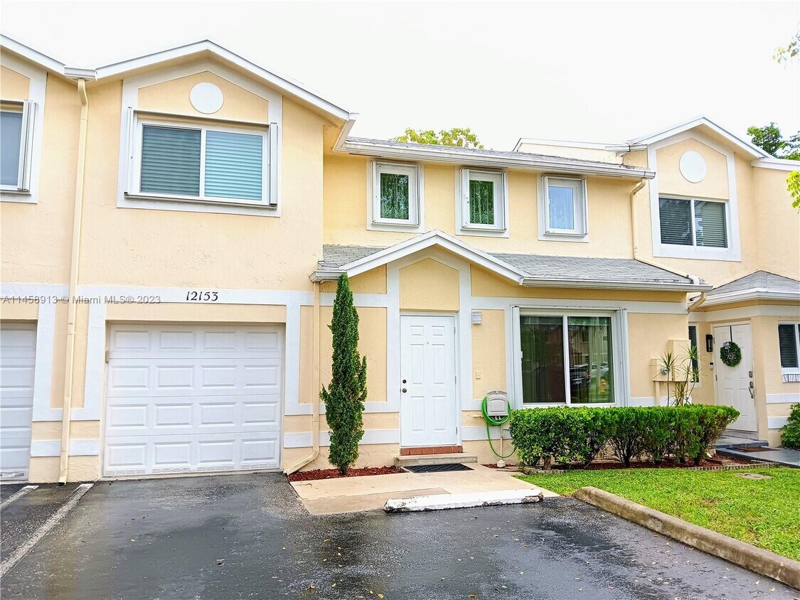 Primary Photo - 12153 SW 49th Ct