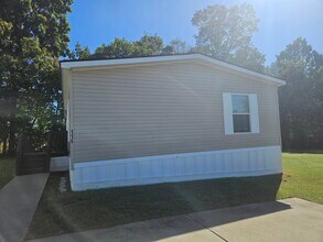 Building Photo - 116 Lynnwood Cir Building Photo - 116 Lynnwood Cir