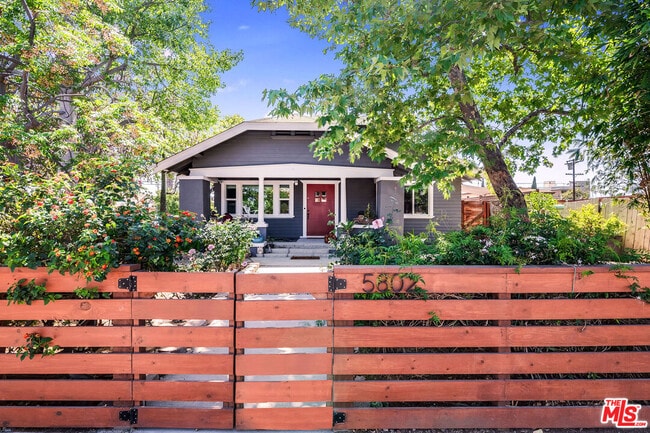 Building Photo - 5802 Lexington Ave