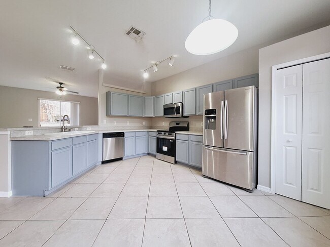 Building Photo - Beautiful 3 Bed 2 Bath Home in Apopka!!!