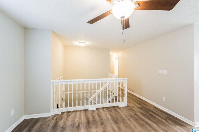 Building Photo - 2573 Gaylon St