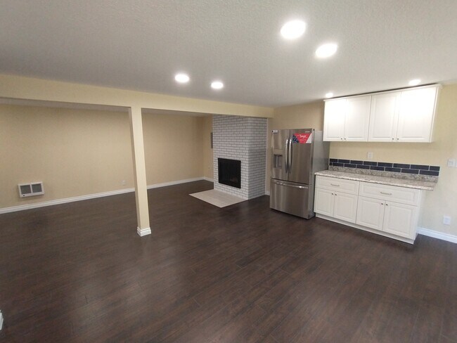 Foto del edificio - 200 NW 107th St