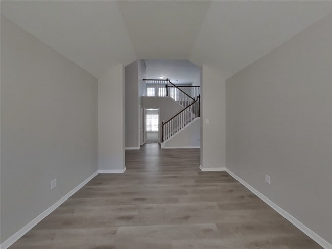 Building Photo - 6834 Oaken Gate Way