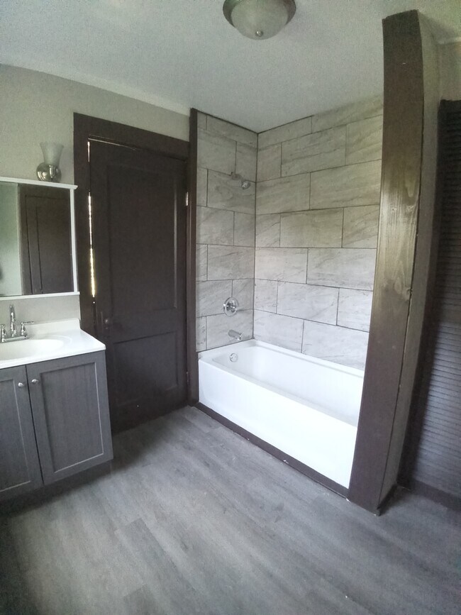 Foto del edificio - 1405 College Ave