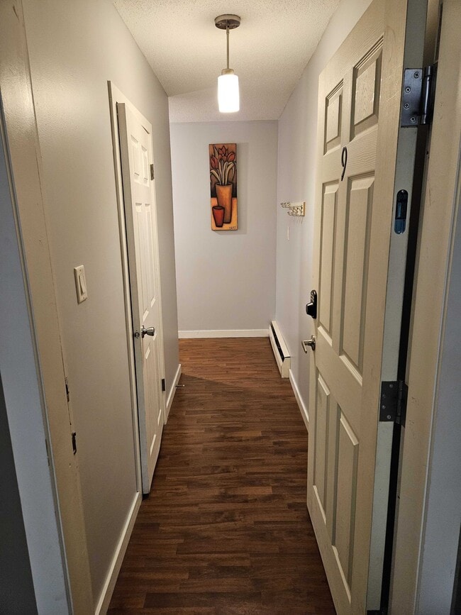 Building Photo - 2121 Rae St