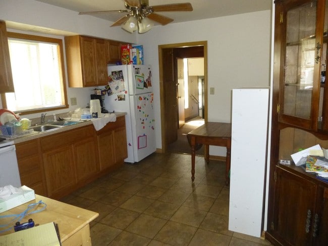 Front Unit Kitchen - 4-Family
