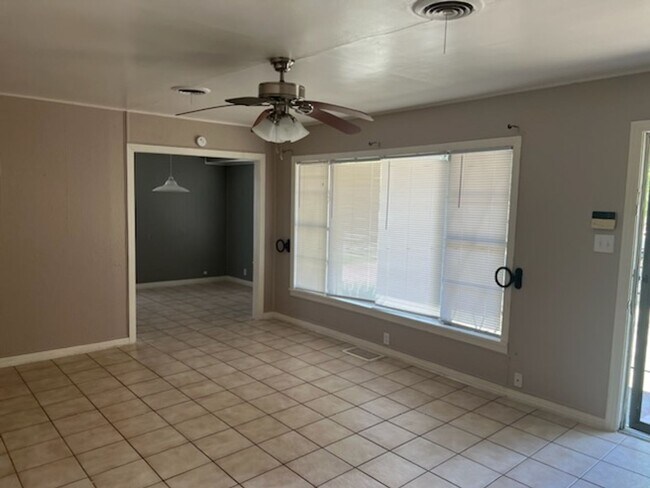 Foto del edificio - 315 N 9th St