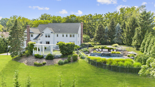 Building Photo - 91 Turkey Hill Rd S