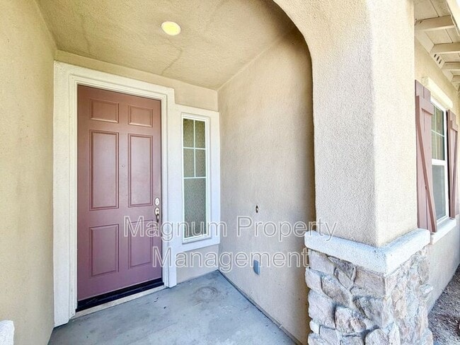 Foto del edificio - 35824 Red Bluff Pl