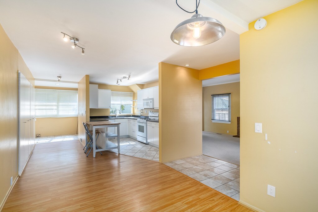 Foto principal - 1600 Central Ave