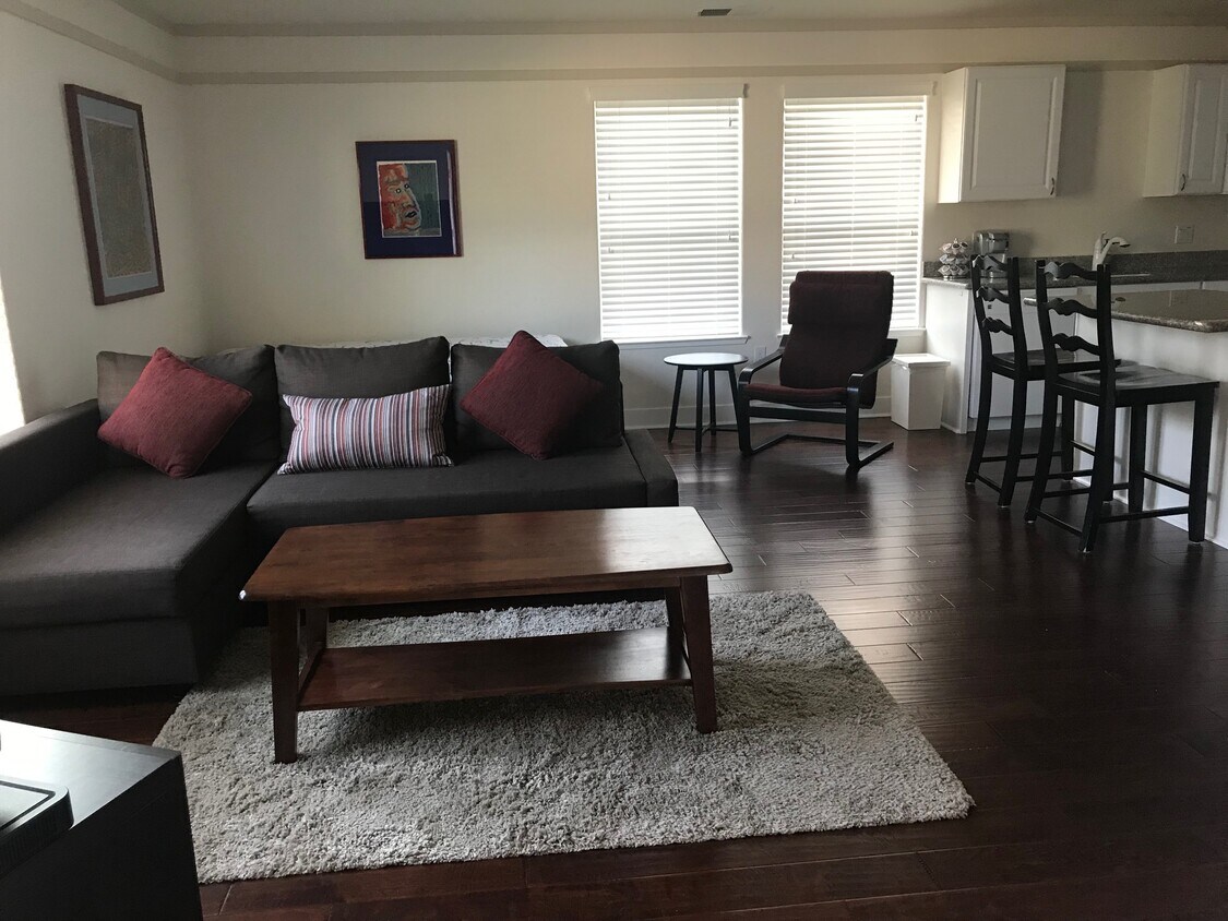 Primary Photo - 1319 G St