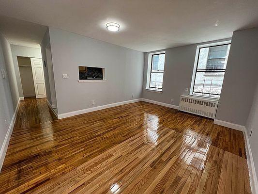 Foto principal - 1 bedroom in BRONX NY 10460