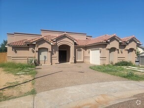 Building Photo - 2024 Durango Ave