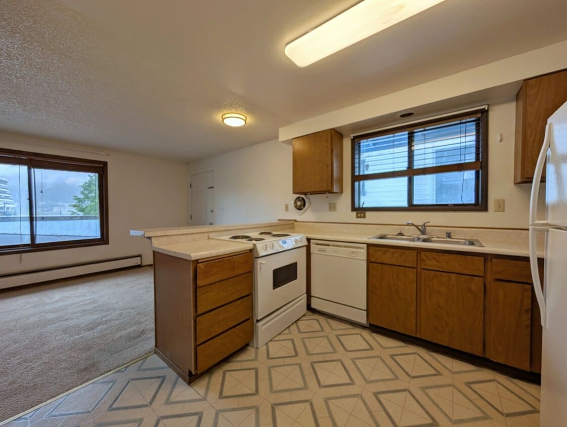 Primary Photo - 275 - Residential