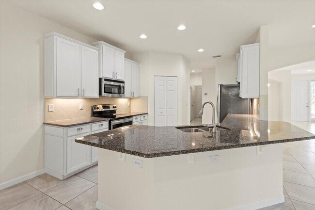 Foto del edificio - 12133 SW Aventino Dr