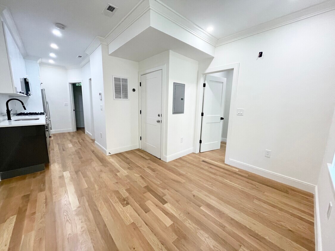 20 Grove St, Boston, MA 02114 Apartments in Boston, MA