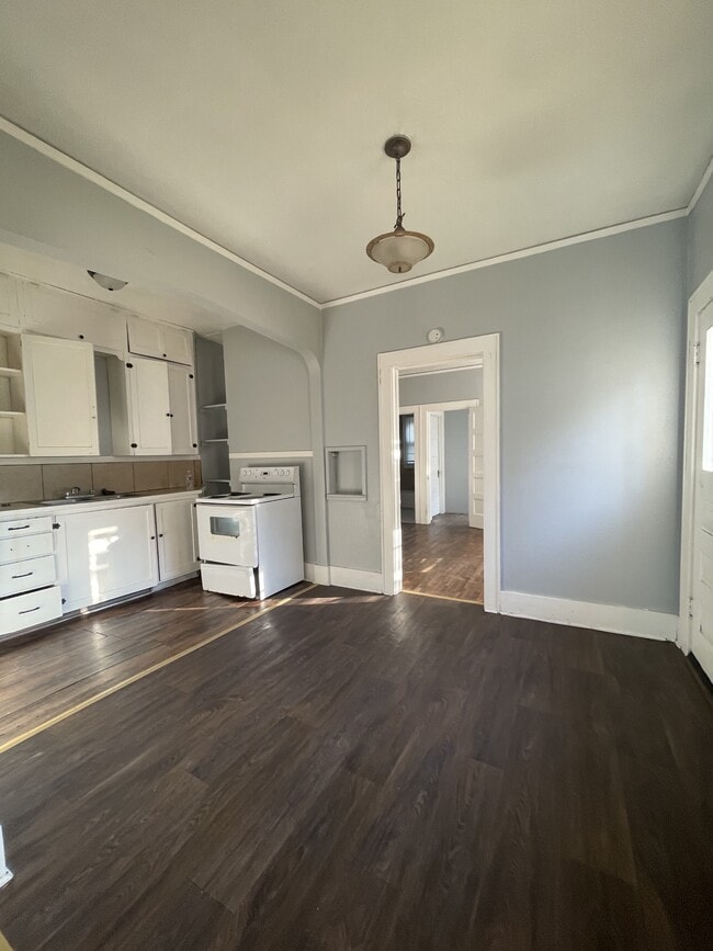 Foto del edificio - 1617 N C St