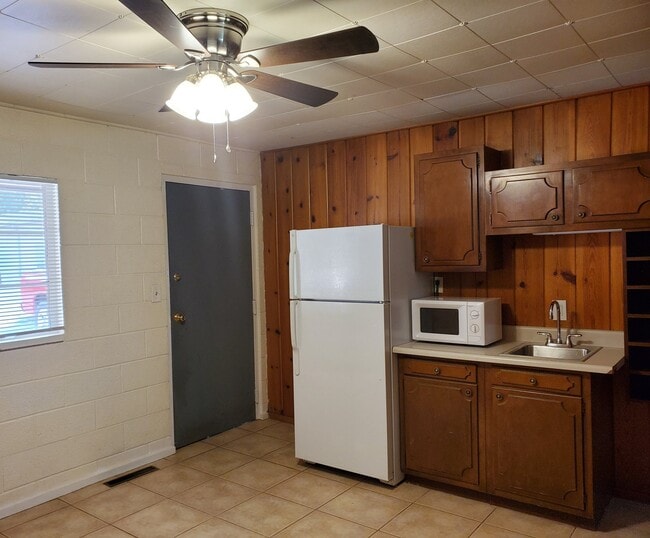 Photo - 10370 Ute Pass Ave Apartment