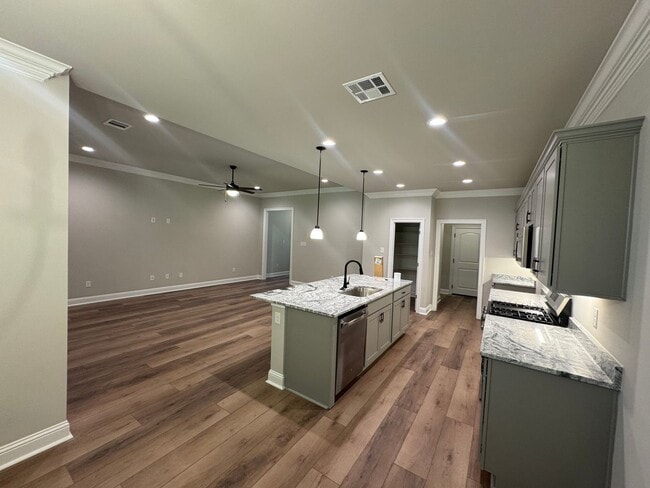 Building Photo - Brand New Construction... Just minutes to ...