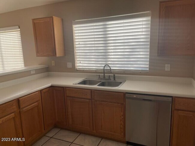 Foto del edificio - 4553 W Laredo St