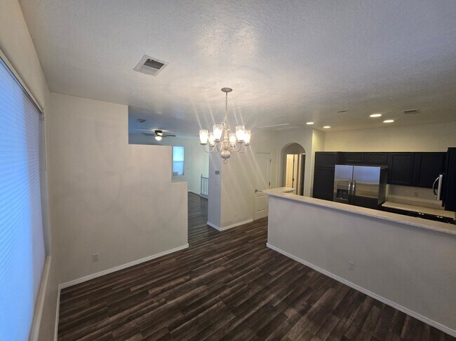 Foto del edificio - 5916 Sleepy Nights Rd NW