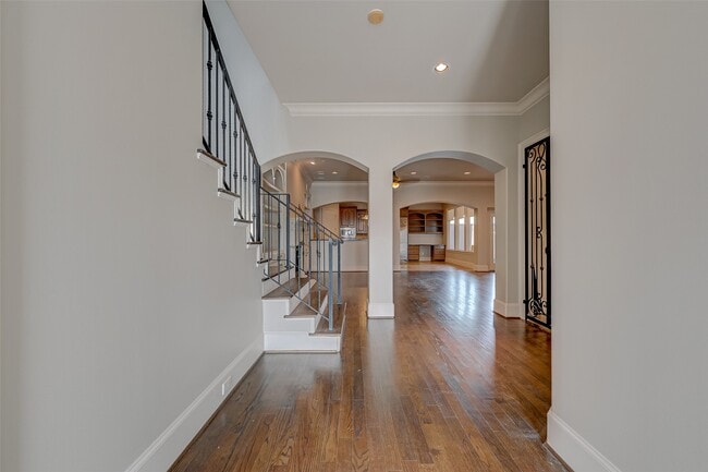 Building Photo - 7619 Pine Ridge Terrace Rd