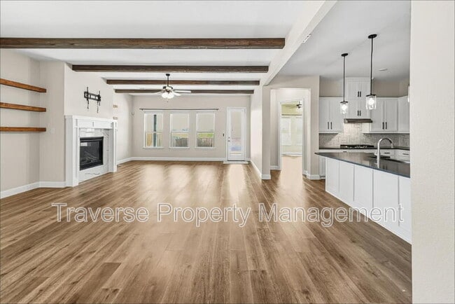 Building Photo - 1073 Fleetwood Dr