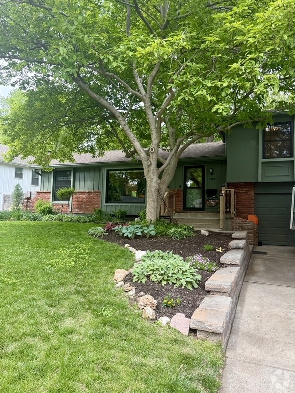 Building Photo - 9409 Sturgeon St