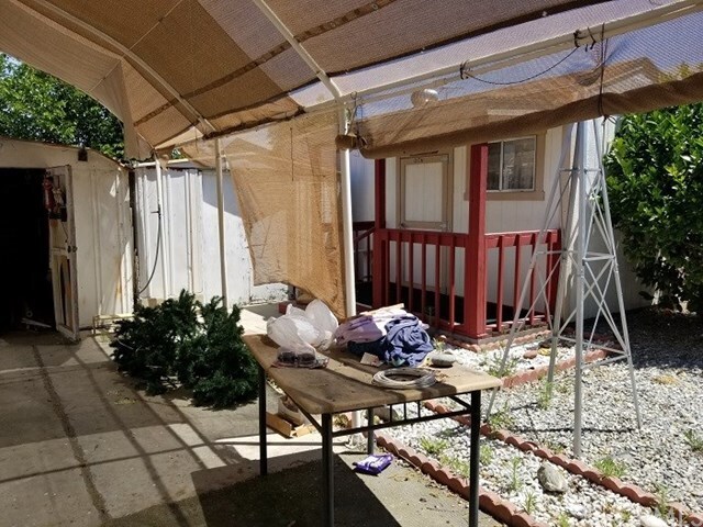 Building Photo - 628 S Gilbert St