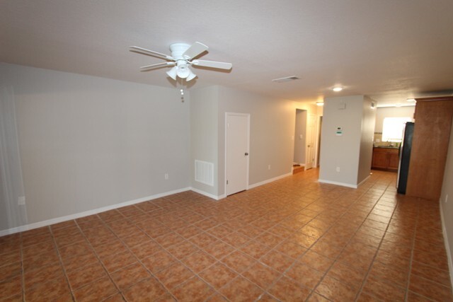 Building Photo - Apopka  2 Bedrooms, 2.5 Bathrooms, $1545.00