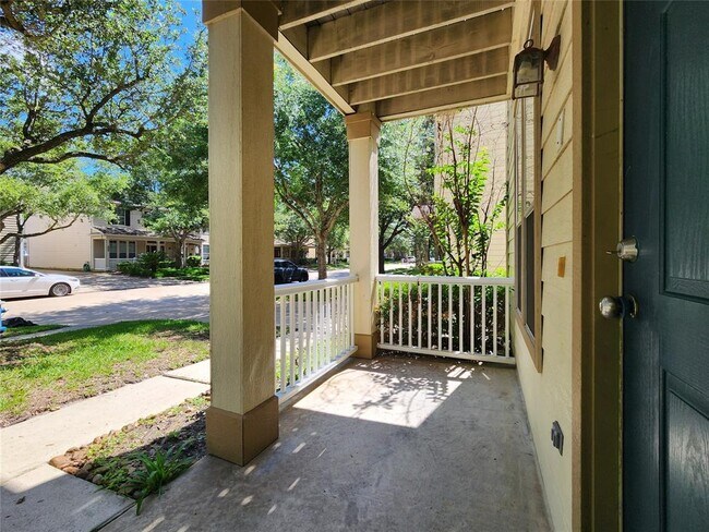 Foto del edificio - 16815 Pine Castle Dr