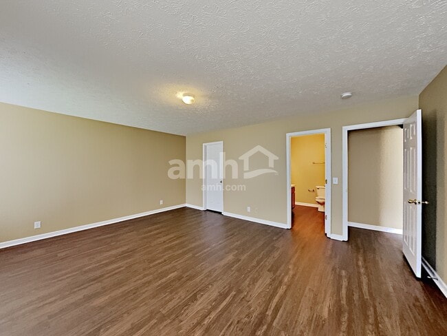 Building Photo - 3173 Hidden Creek Dr