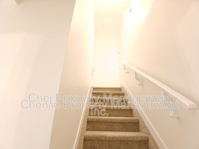 Building Photo - 5094 River’s Edge Wy NW