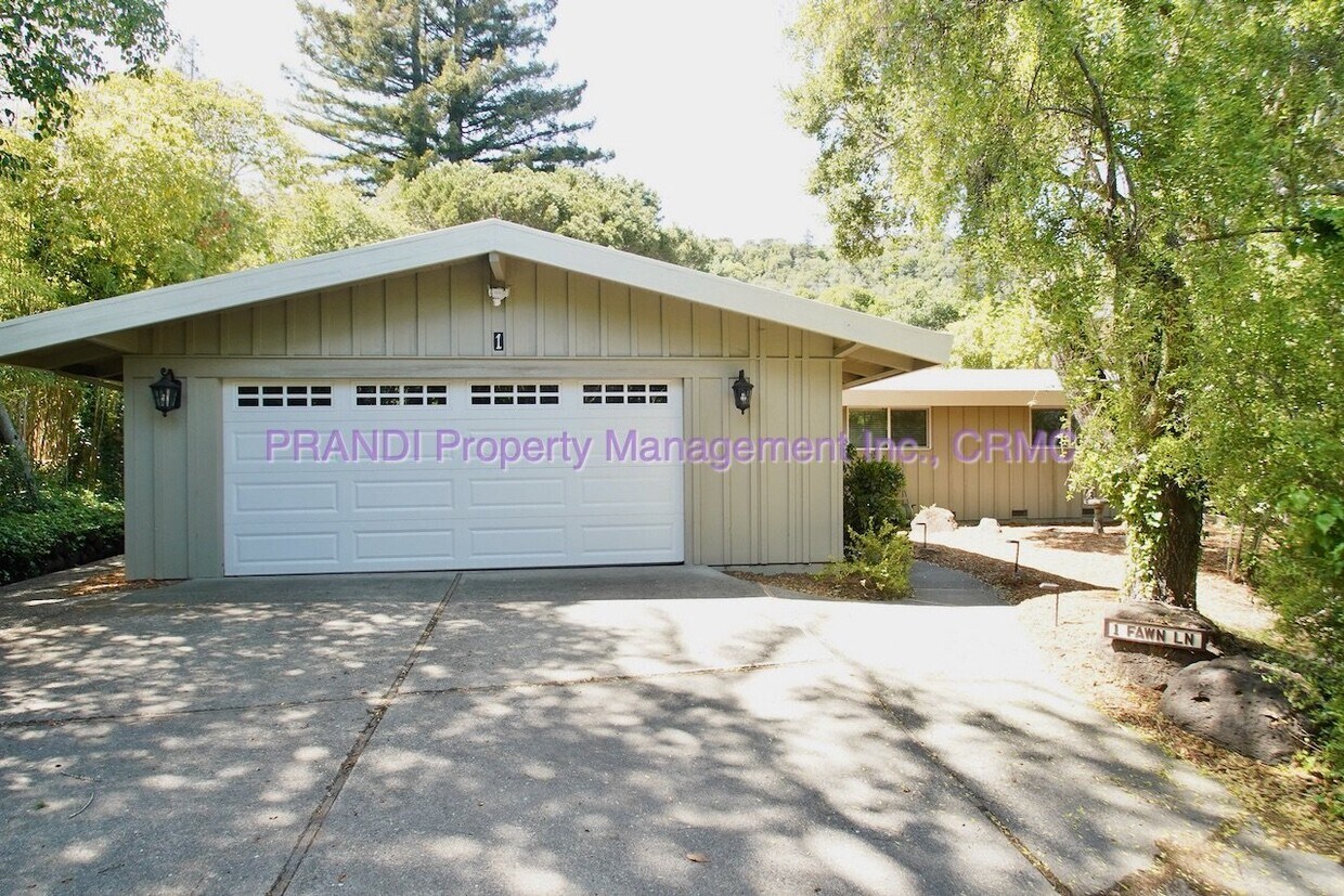 Foto principal - Beautifully Remodeled Corte Madera Home!