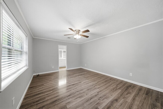 Foto del edificio - 7019 Oak Bough Dr