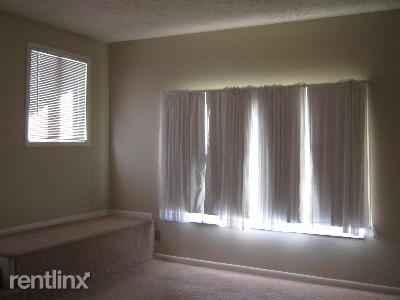 Building Photo - 503 Santa Fe Dr