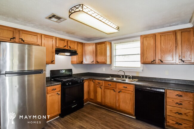 Foto del edificio - 732 Mimosa Rd