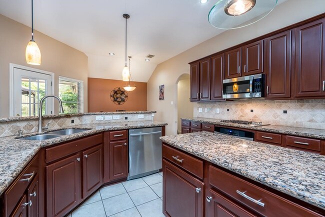 Building Photo - 15851 Jamie Lee Dr