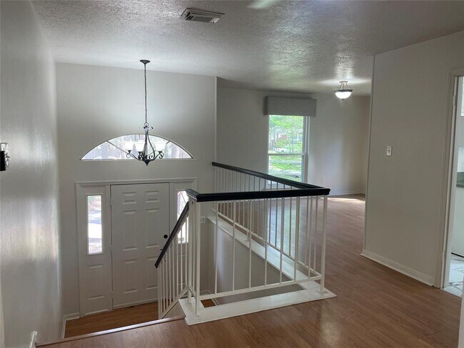 Foto del edificio - 20 Meadow Star Ct