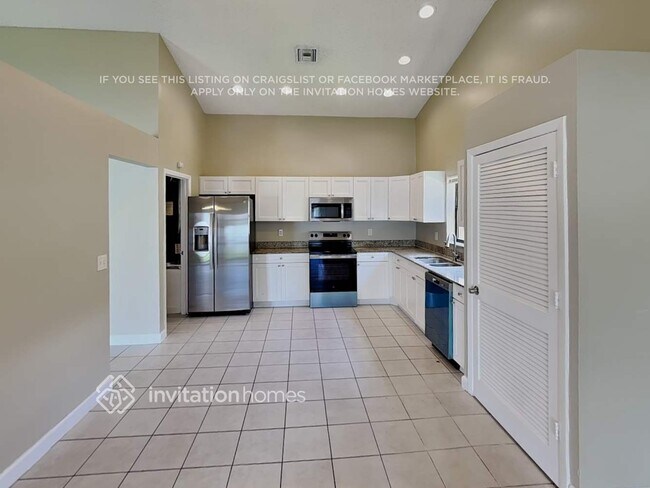Foto del edificio - 8315 NW 80 St