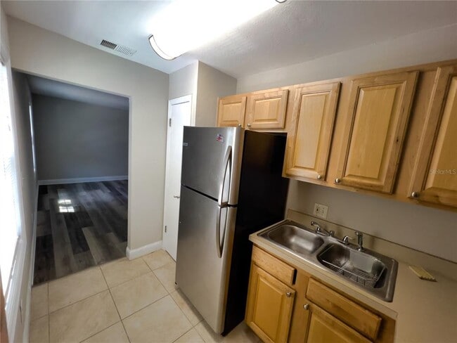 Building Photo - 13824 Orange Sunset Dr